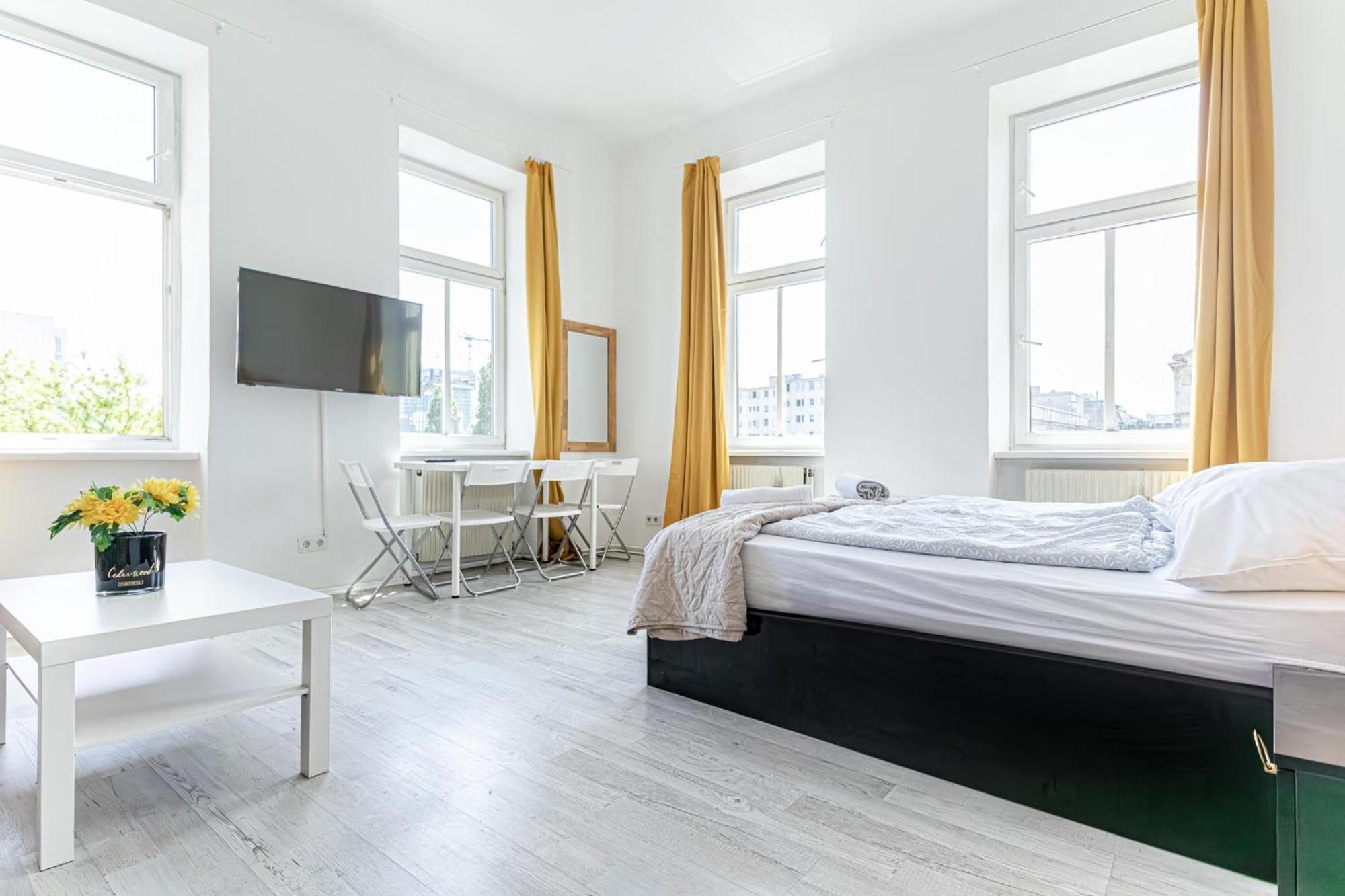 Comfy 3Br Shared Apartment - U6 Subway, Danube & Millenium City Wenen Buitenkant foto